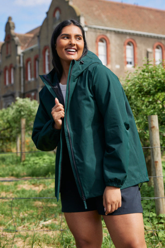 Shanaya wears XL (size 16 AU)